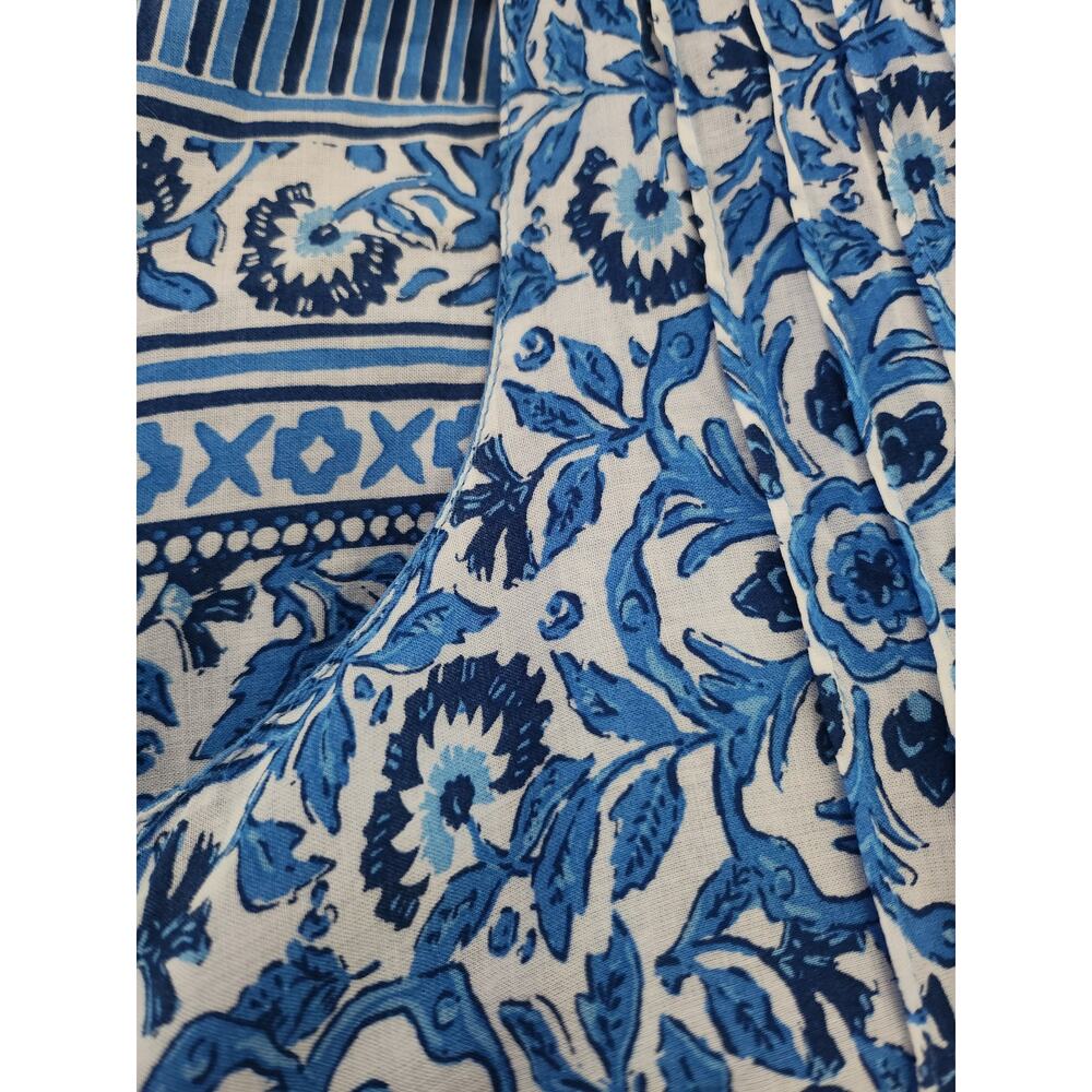 S Vineyard Vines cotton v neck top - Picture 7 of 7